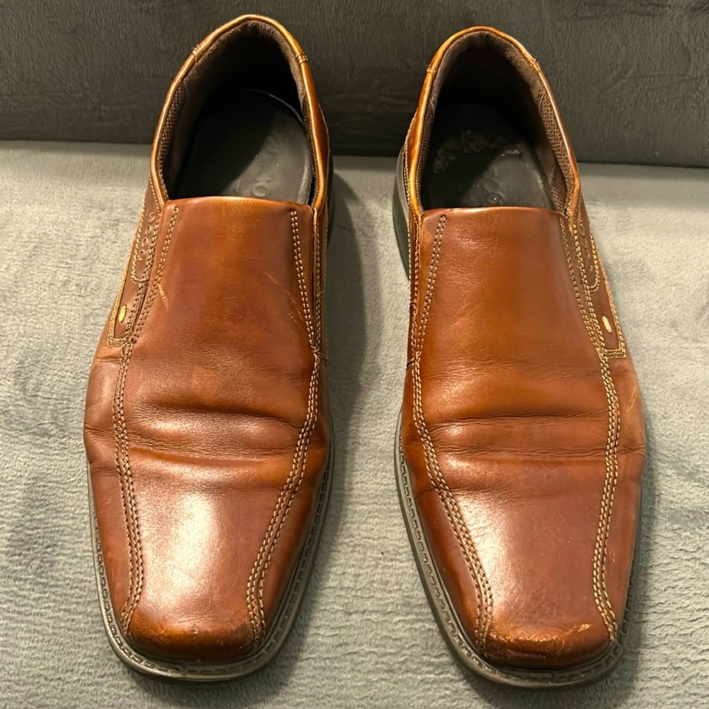 Ultra-Comfortable Men’s size 13 Ecco slip-on dress shoes